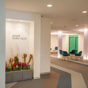 Hotel Smart, Neapol
